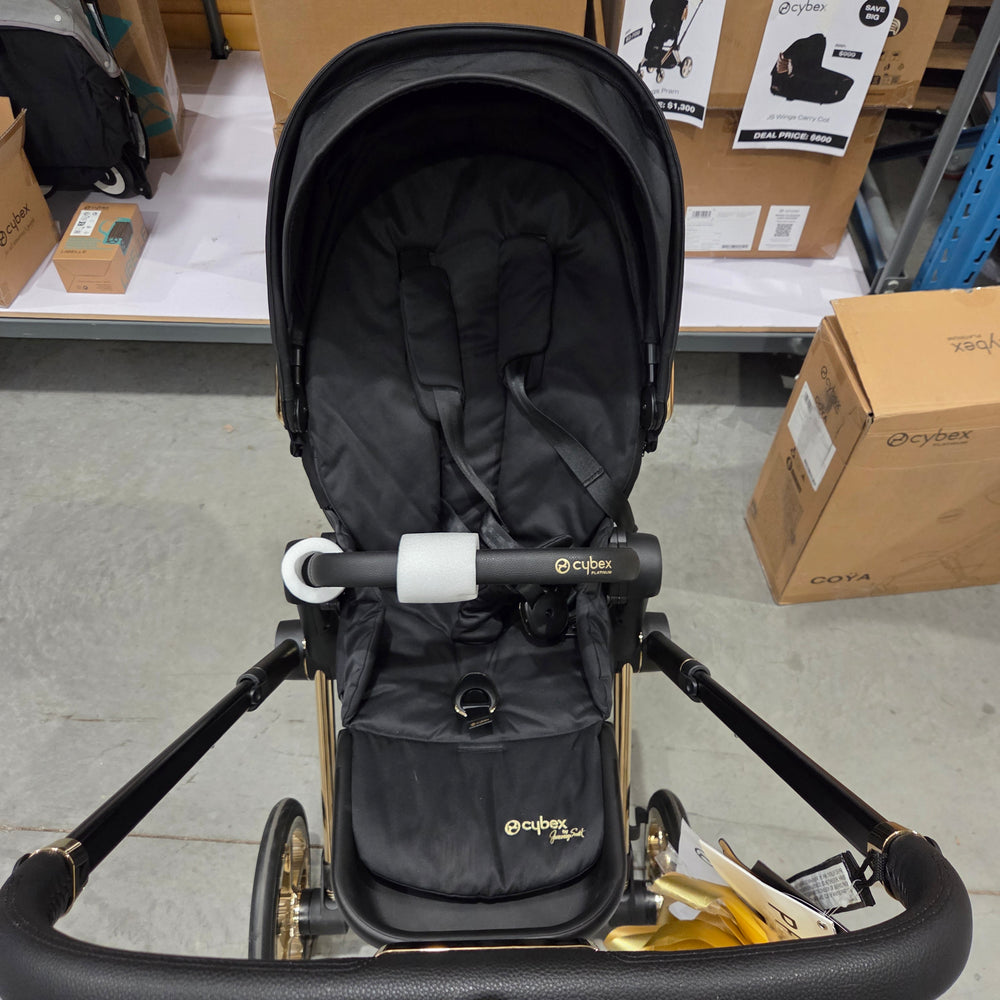 Priam 2024. Jeremy Scott Wings Ltd Ed - ex demo